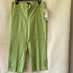 Tribal Capris BNWT sizes 6-10